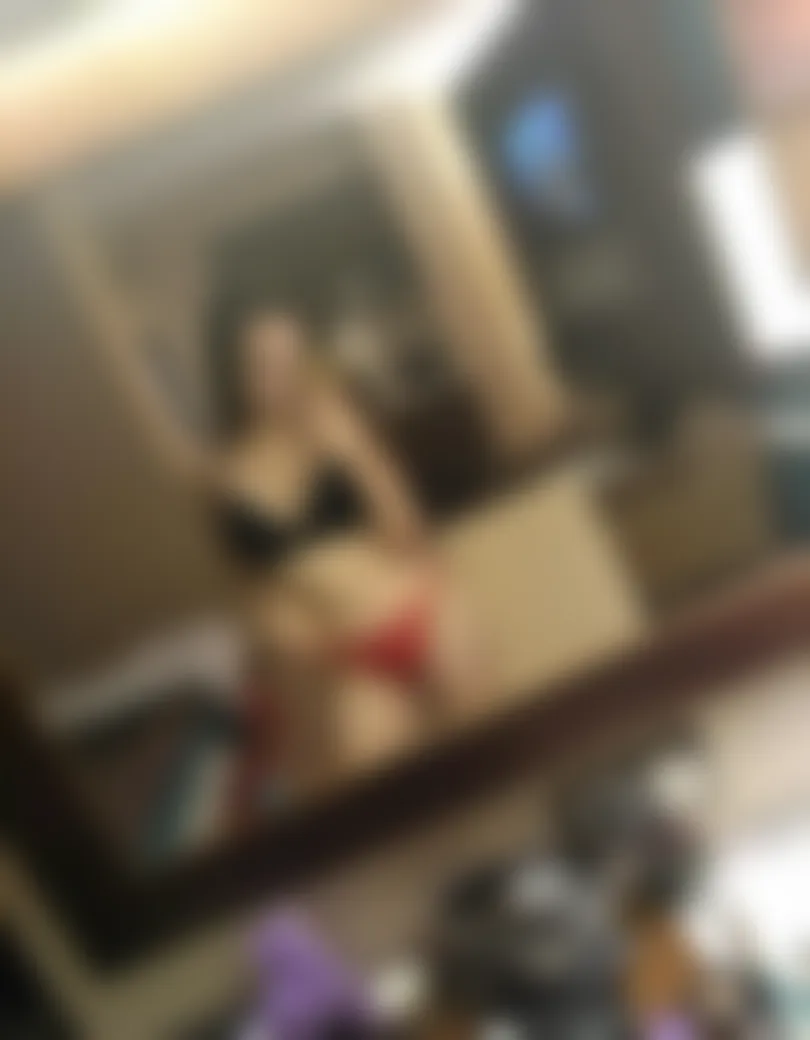 PublicWife